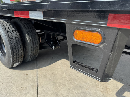 New 2027 Double A 40’ Gooseneck Deckover 35’ plus 5’ x 102” with 2-12K tandem dual axles=26K