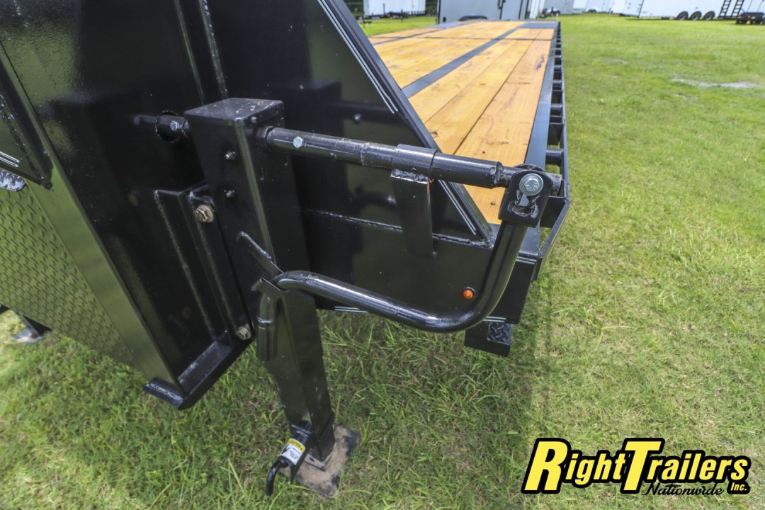 New 2025 8.5X40 DP Platinum Star Gooseneck Equipment Trailer