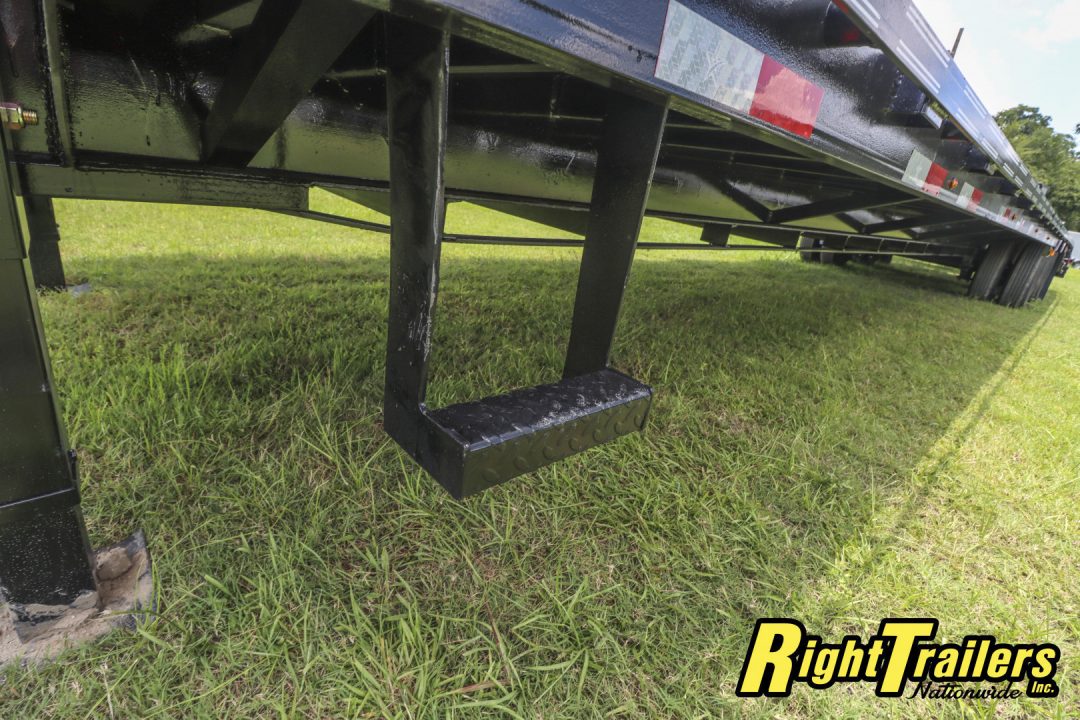 New 2025 8.5X40 DP Platinum Star Gooseneck Equipment Trailer