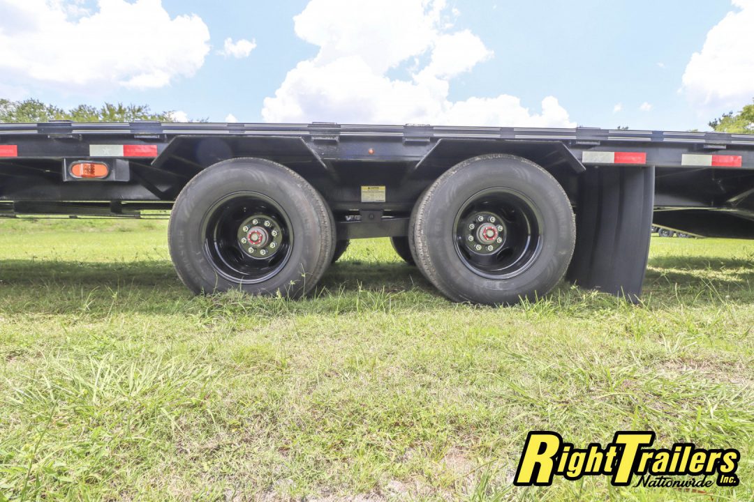 New 2025 8.5X40 DP Platinum Star Gooseneck Equipment Trailer