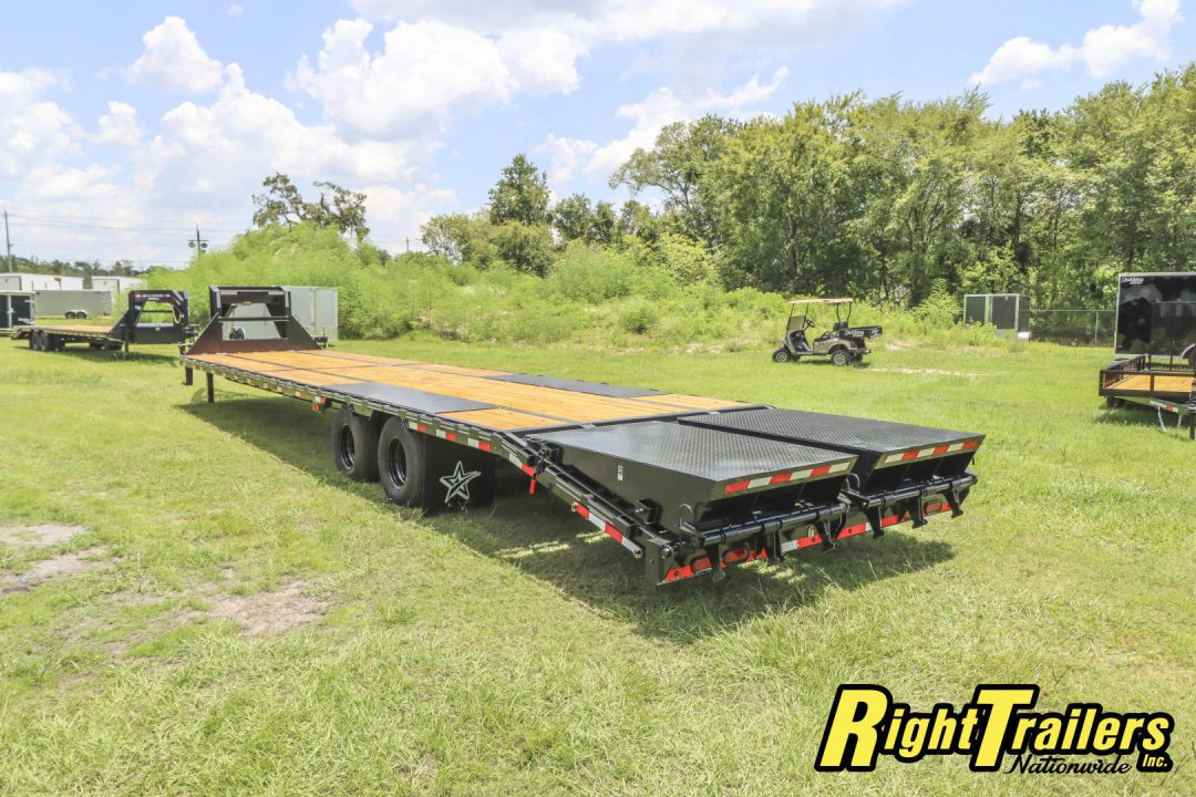 New 2025 8.5X40 DP Platinum Star Gooseneck Equipment Trailer