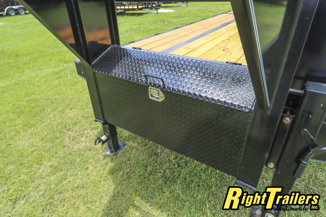 New 2025 8.5X40 DP Platinum Star Gooseneck Equipment Trailer