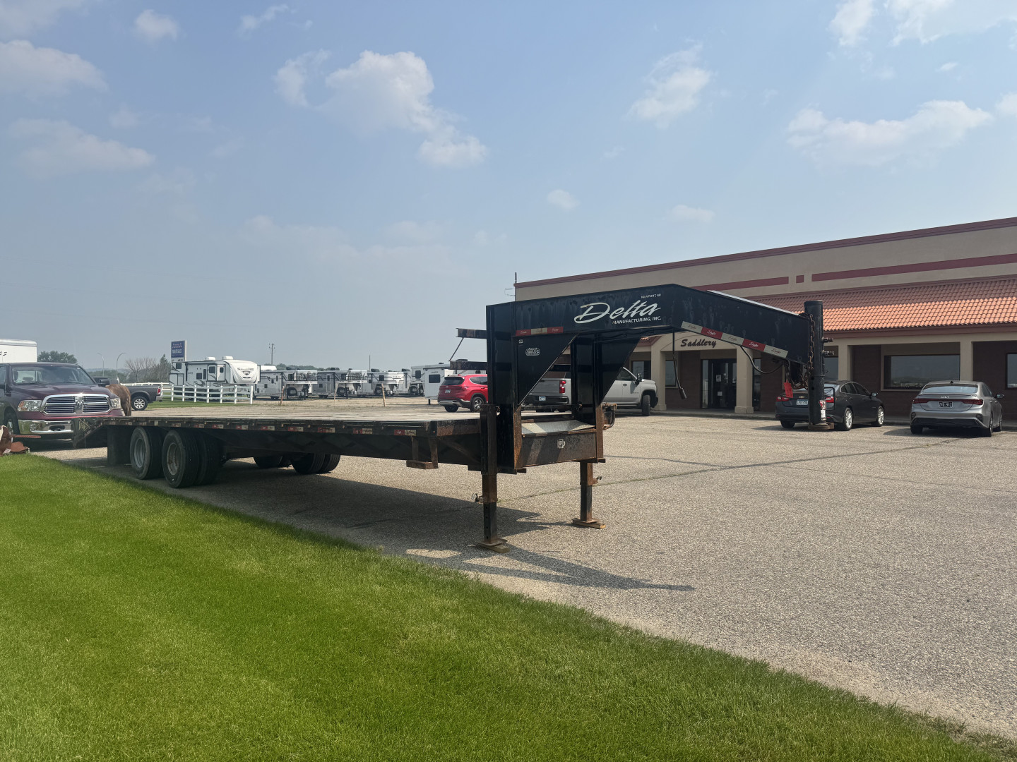 Used 2020 Delta Mfg 8'6"x32' FB GN Flatbed Trailer