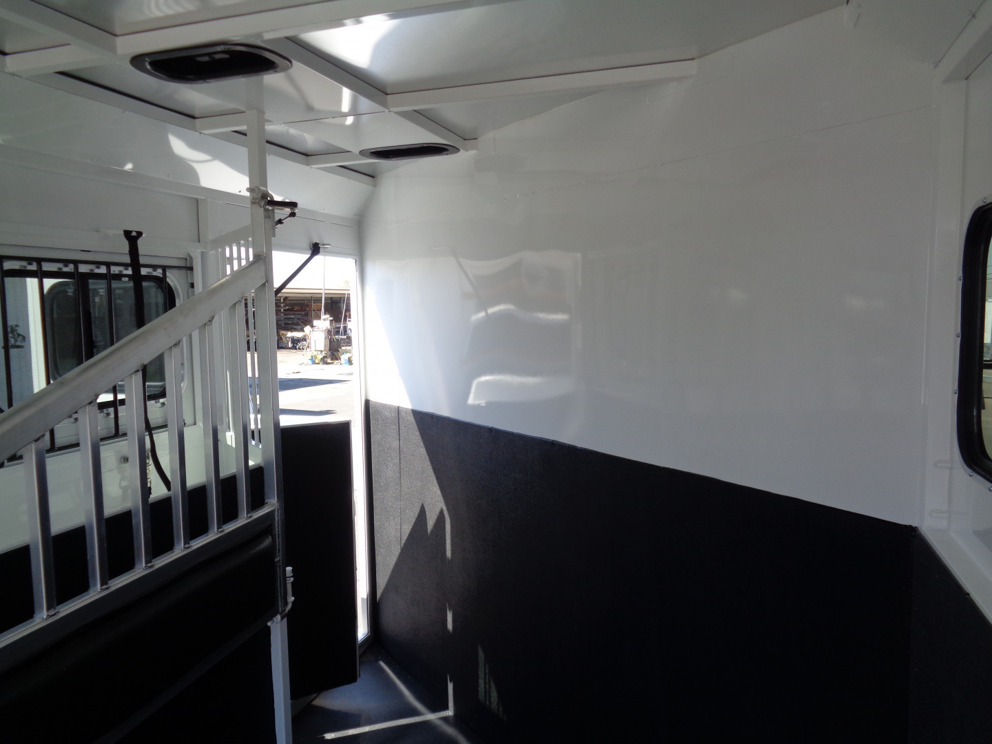 New 2026 Trails West * CLASSIC LQ 3-H * Classic LQ 3-Horse 7x7 Side Tack Goose Neck Horse Trailer *On Order*