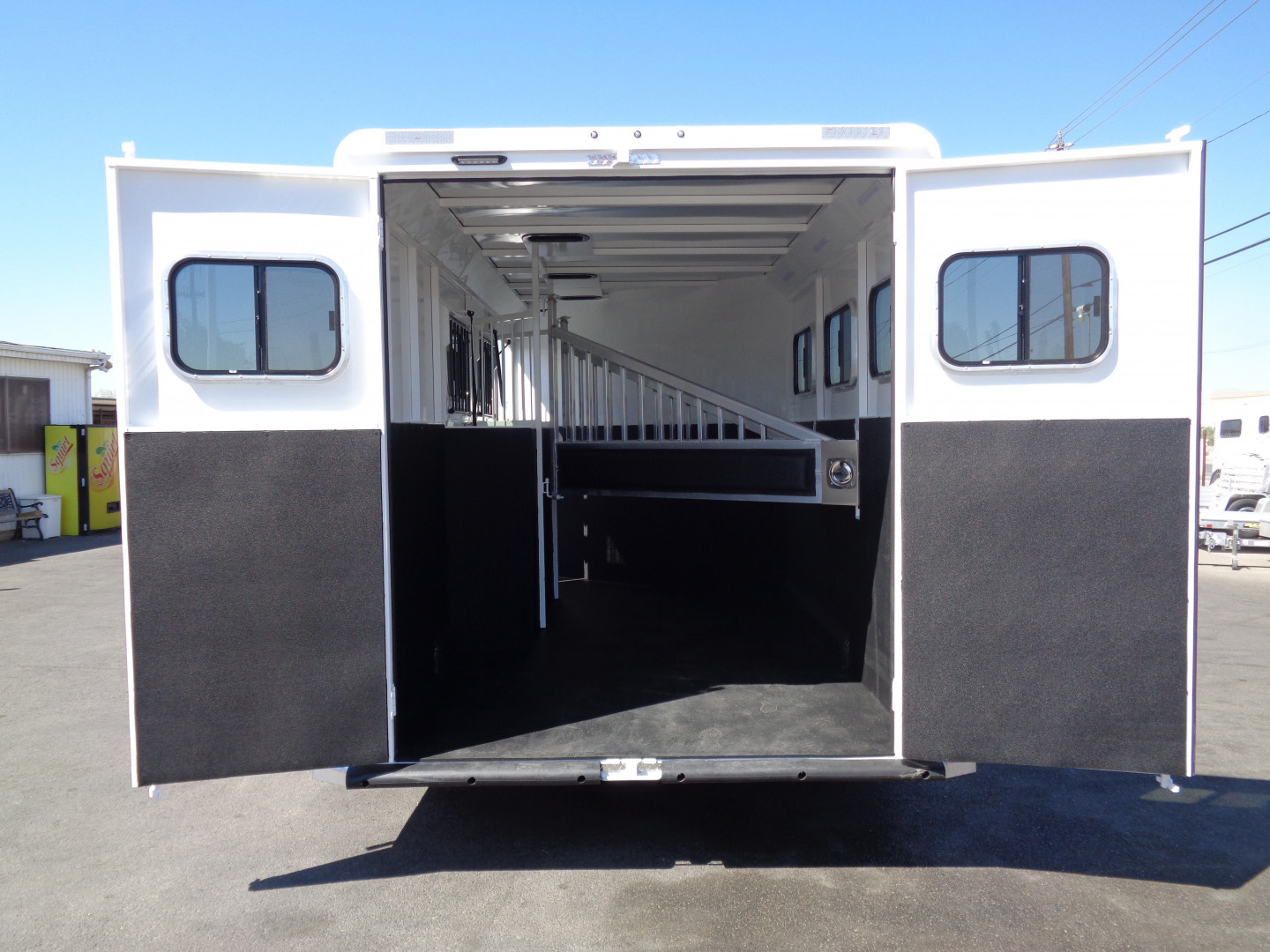 New 2026 Trails West * CLASSIC LQ 3-H * Classic LQ 3-Horse 7x7 Side Tack Goose Neck Horse Trailer *On Order*