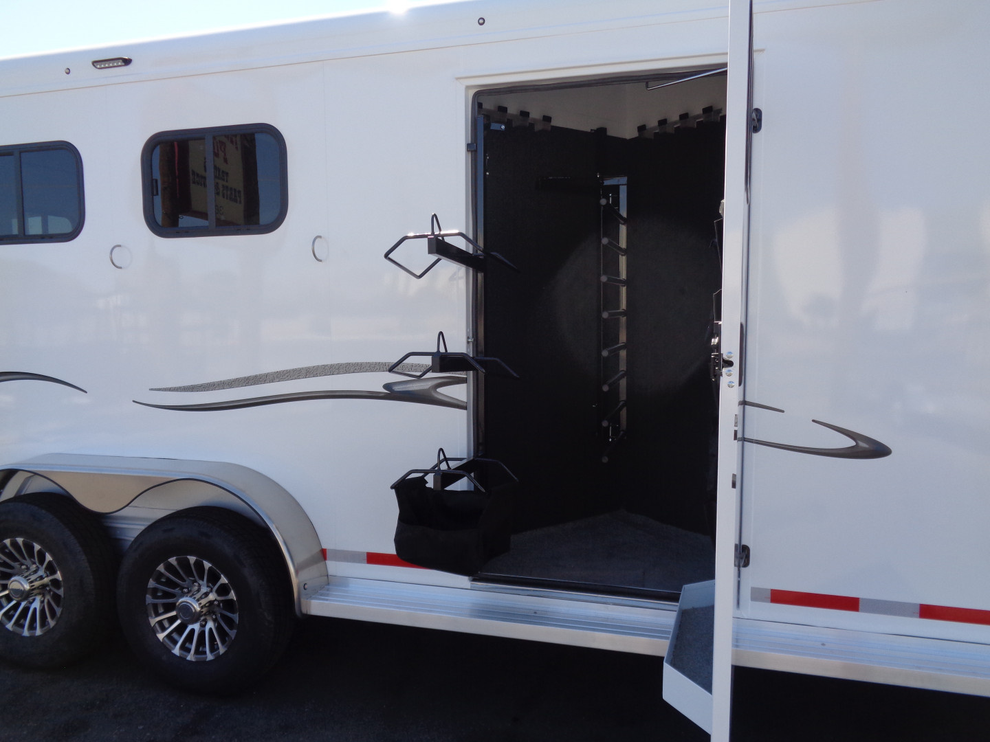 New 2026 Trails West * CLASSIC LQ 3-H * Classic LQ 3-Horse 7x7 Side Tack Goose Neck Horse Trailer *On Order*