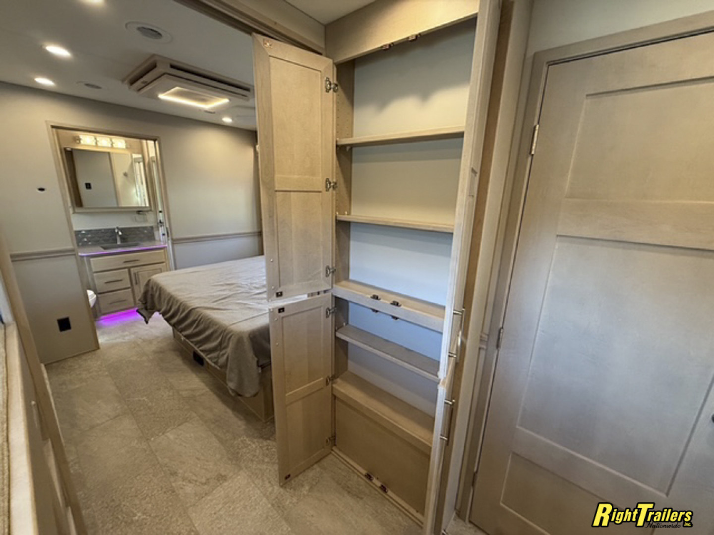New 2026 Renegade RV Classic 45CBF with 2 Baths