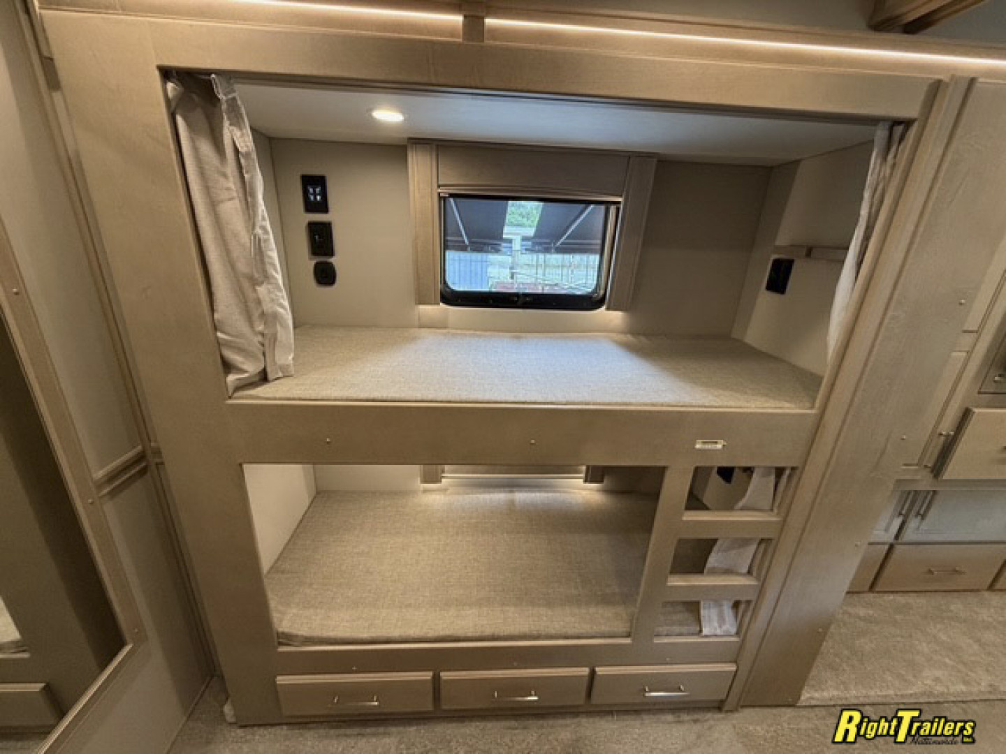 New 2026 Renegade RV Classic 45CBF with 2 Baths