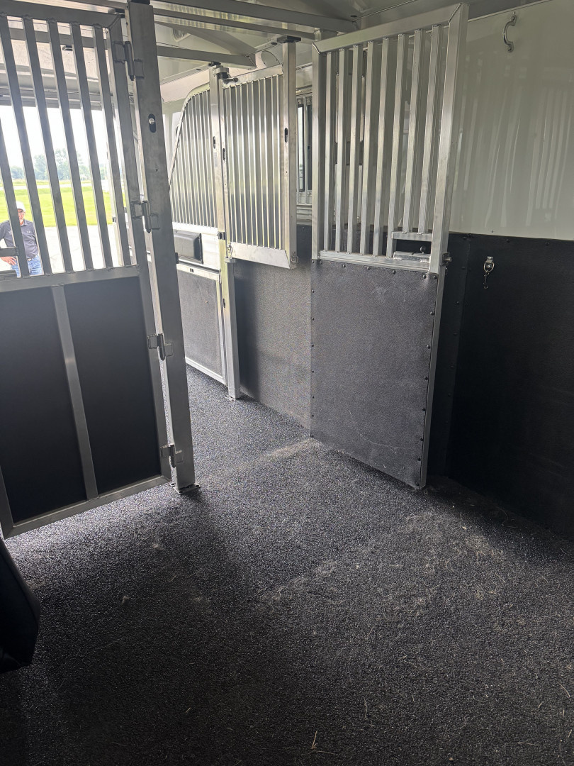 Used 2022 4-Star Trailers 2+1 Trail Boss LQ Horse Trailer