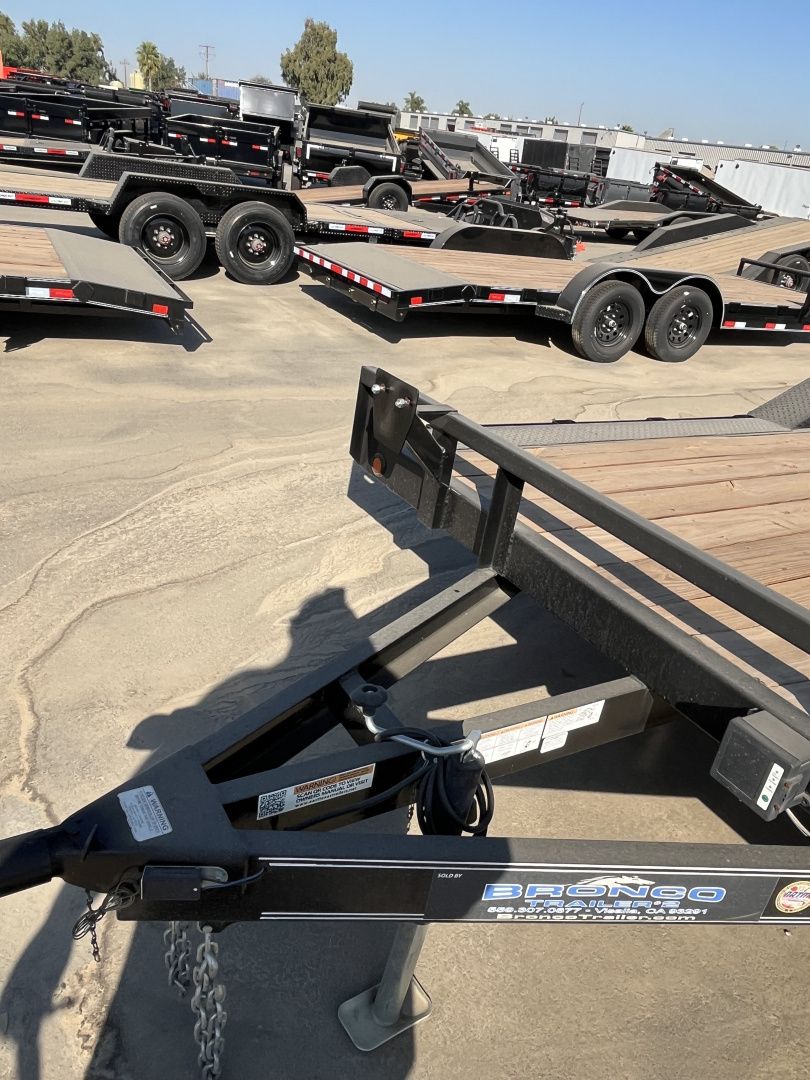 New 2021 East Texas Trailers CH0218032 Car Hauler