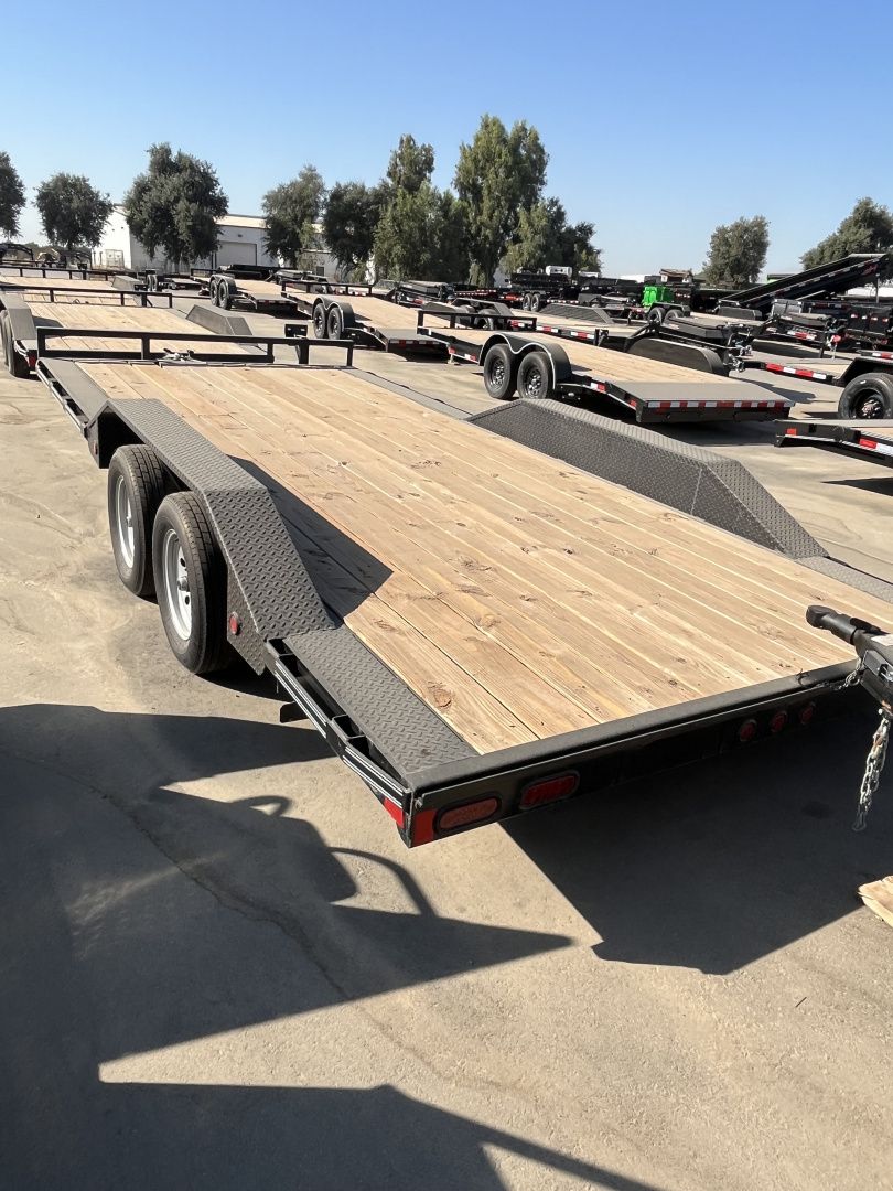 New 2021 East Texas Trailers CH0218032 Car Hauler