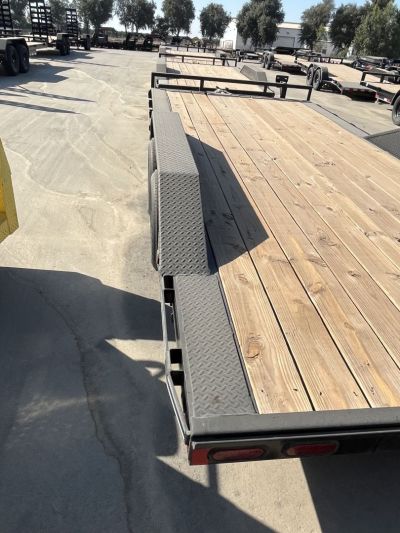 New 2021 East Texas Trailers CH0218032 Car Hauler