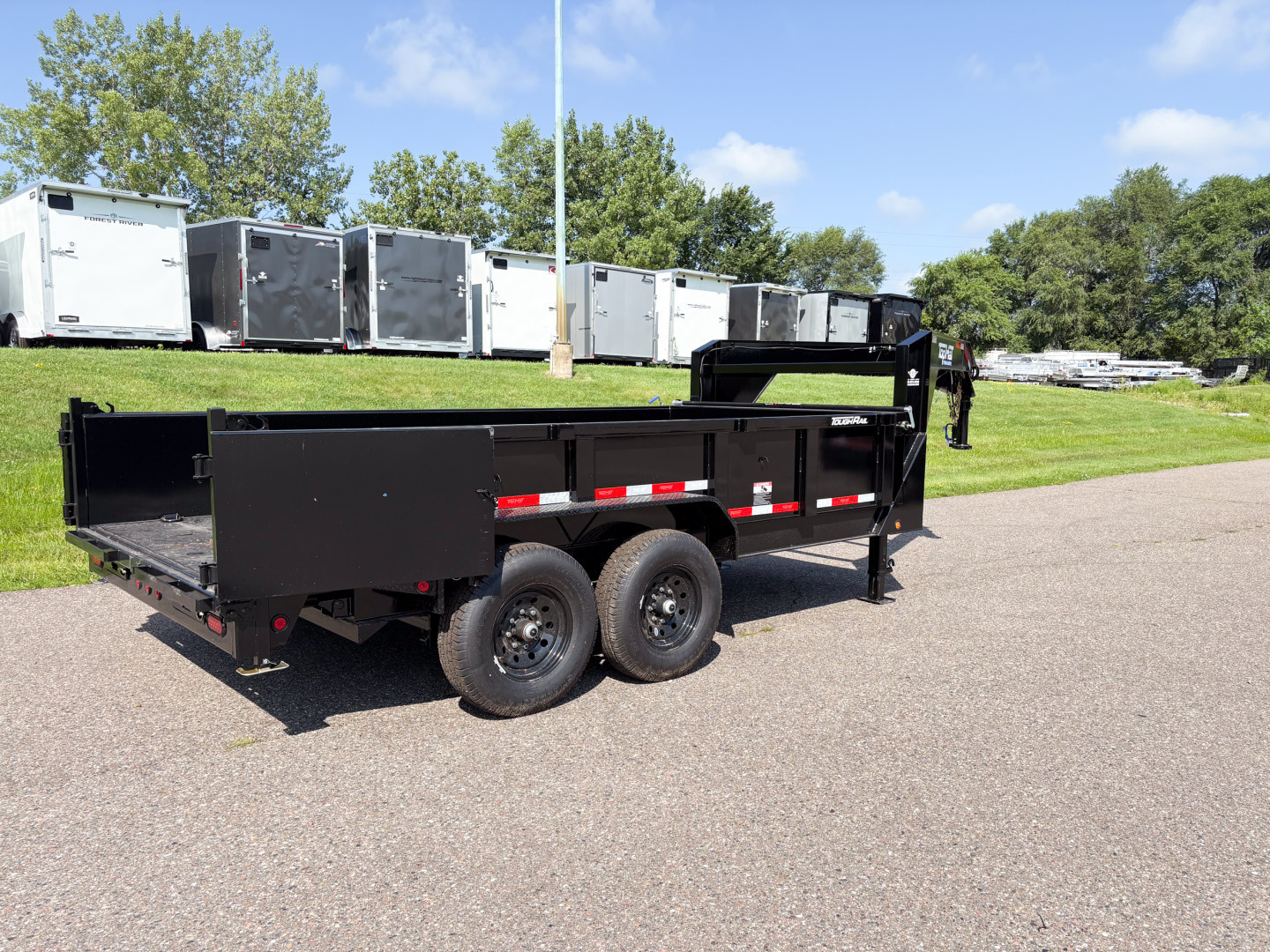 New 2025 Top Hat7x14 Gooseneck Dump Trailer!