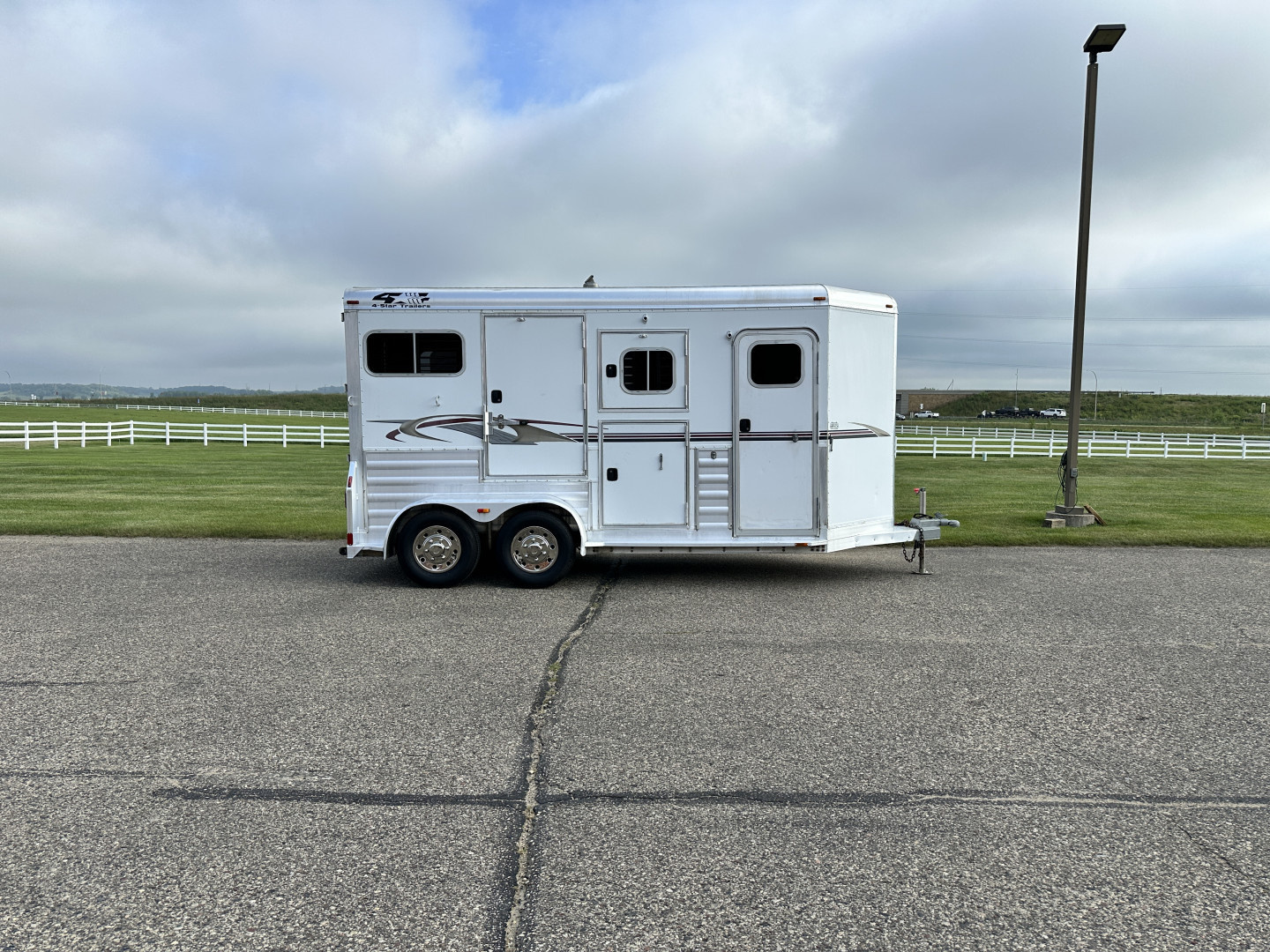 Used 2006 4-Star Trailers 2H BP Str. Load w/ Mangers Horse Trailer