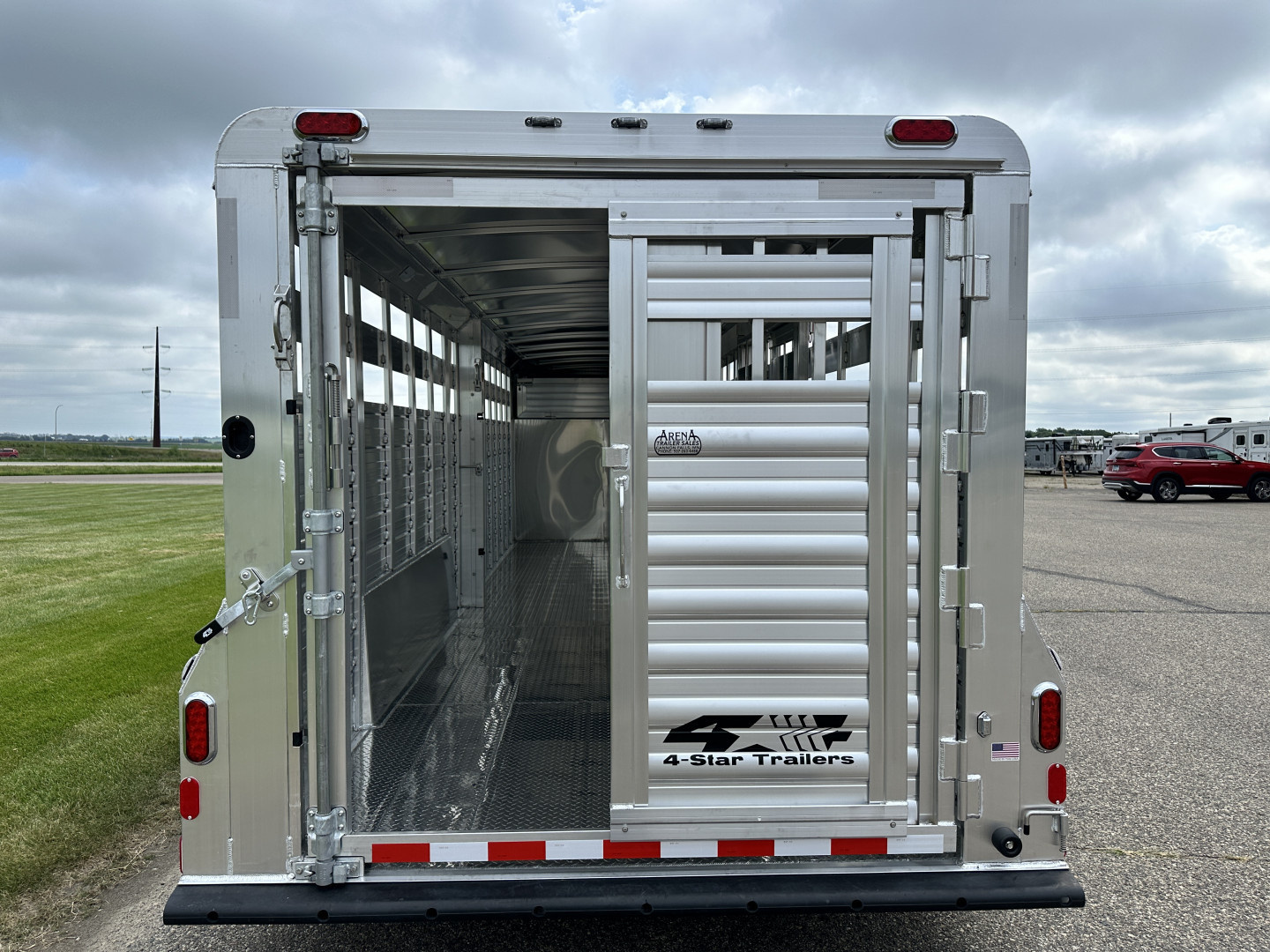 New 2026 4-Star Trailers 24' Deluxe GN Stock / Stock Combo Trailer