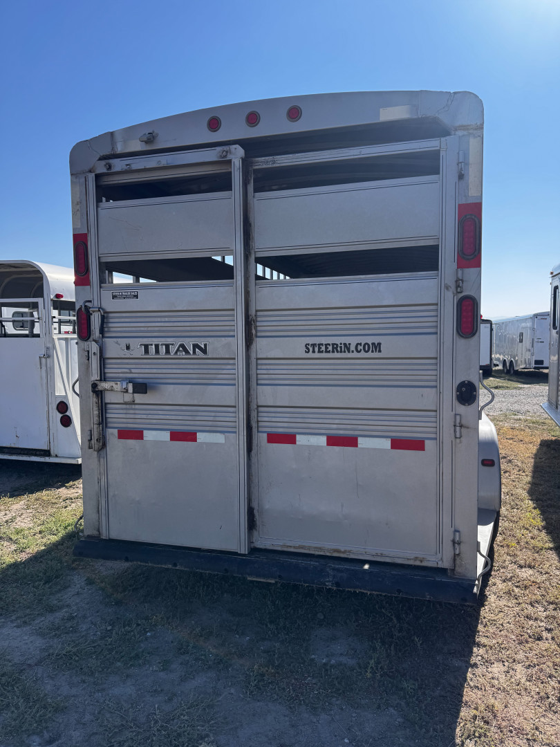 Used 2018 Titan Trailer 24' Stock Trailer