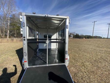 New 2027 Sundowner Trailers CHARTER TR SE 2H BP Horse Trailer