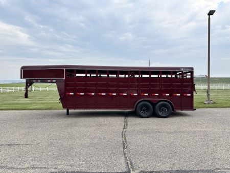 New 2026 S&S Manufacturing 6'8"x6'6"x20' GN Stock / Stock Combo Trailer