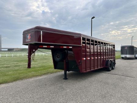 New 2026 S&S Manufacturing 6'8"x6'6"x20' GN Stock / Stock Combo Trailer
