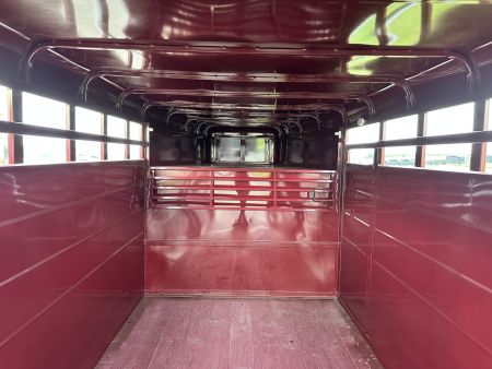 New 2026 S&S Manufacturing 6'8"x6'6"x20' GN Stock / Stock Combo Trailer