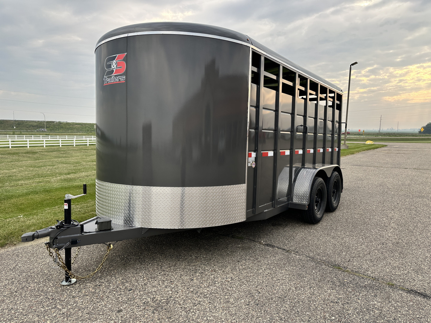 New 2026 S&S Manufacturing 6'8"x6'6"x16' BP Stock / Stock Combo Trailer