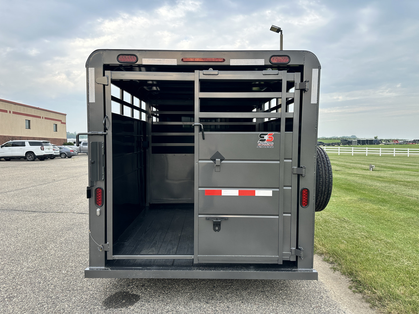 New 2026 S&S Manufacturing 6'8"x6'6"x16' BP Stock / Stock Combo Trailer
