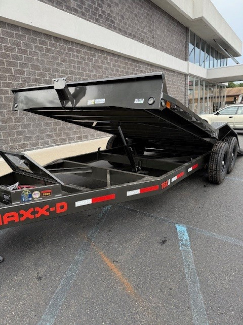 New 2027 MAXX-D T6B10220 Tilt Trailer