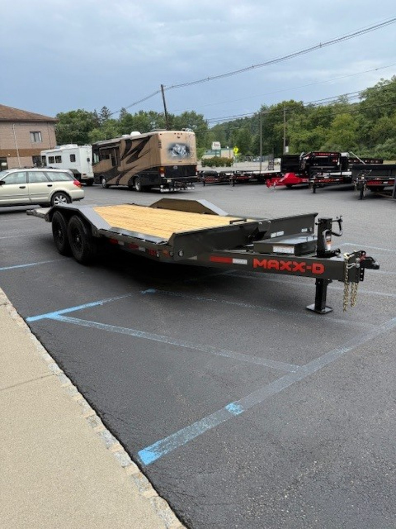 New 2027 MAXX-D T6B10220 Tilt Trailer