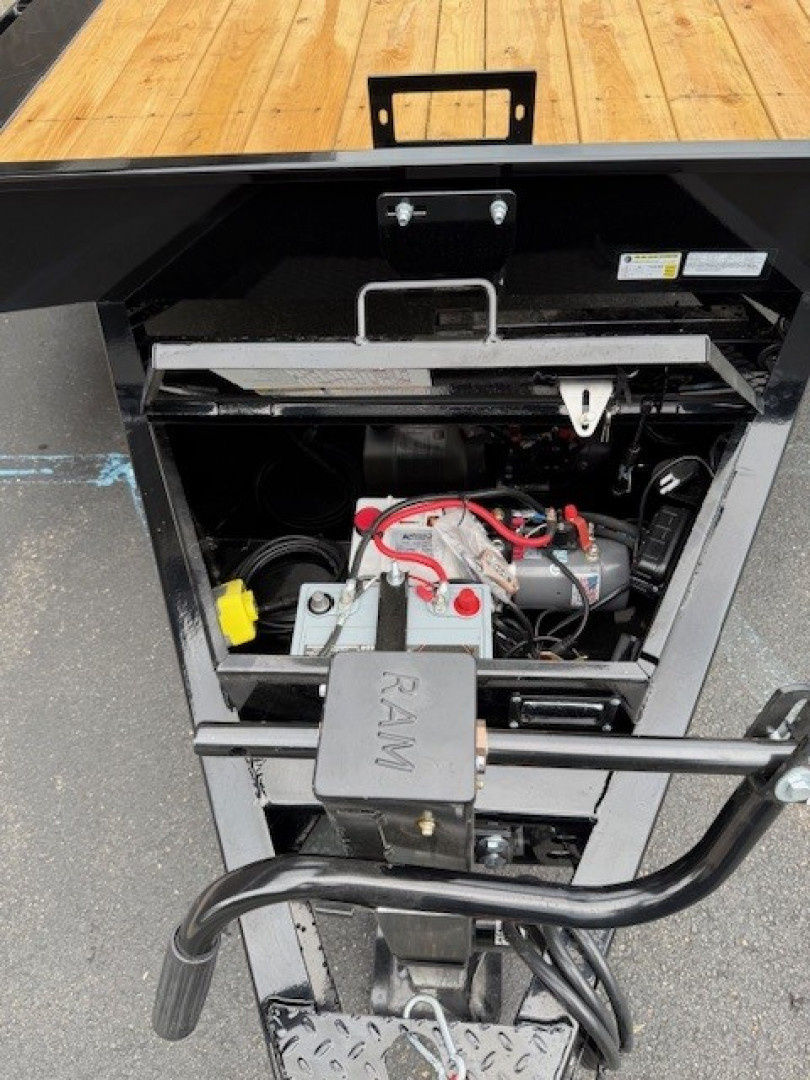 New 2027 MAXX-D T6B10220 Tilt Trailer