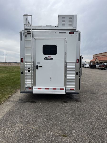 New 2025 Cimarron Trailers 4H 14'8" Trail Boss LQ Horse Trailer -DEMO