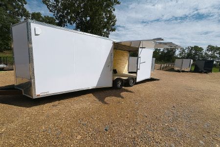 New 2026 Signature Series 8.5x24 Car / Racing Trailer
