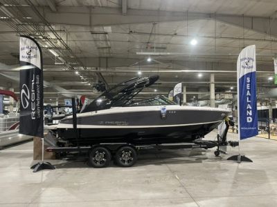 New 2026 Regal Boats LS2 Surf Ultimate Surf Boat