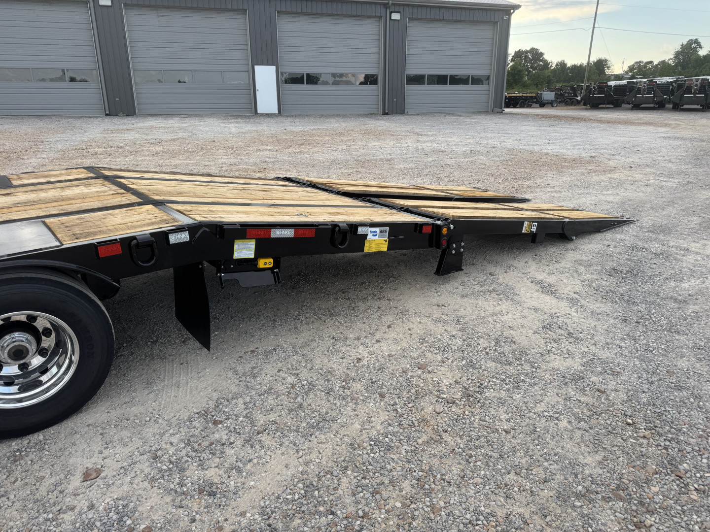 New 2026 Behnke 102"x31' 20 TON Pintle Hitch Tag Trailer *HYD BI FOLD RAMPS*