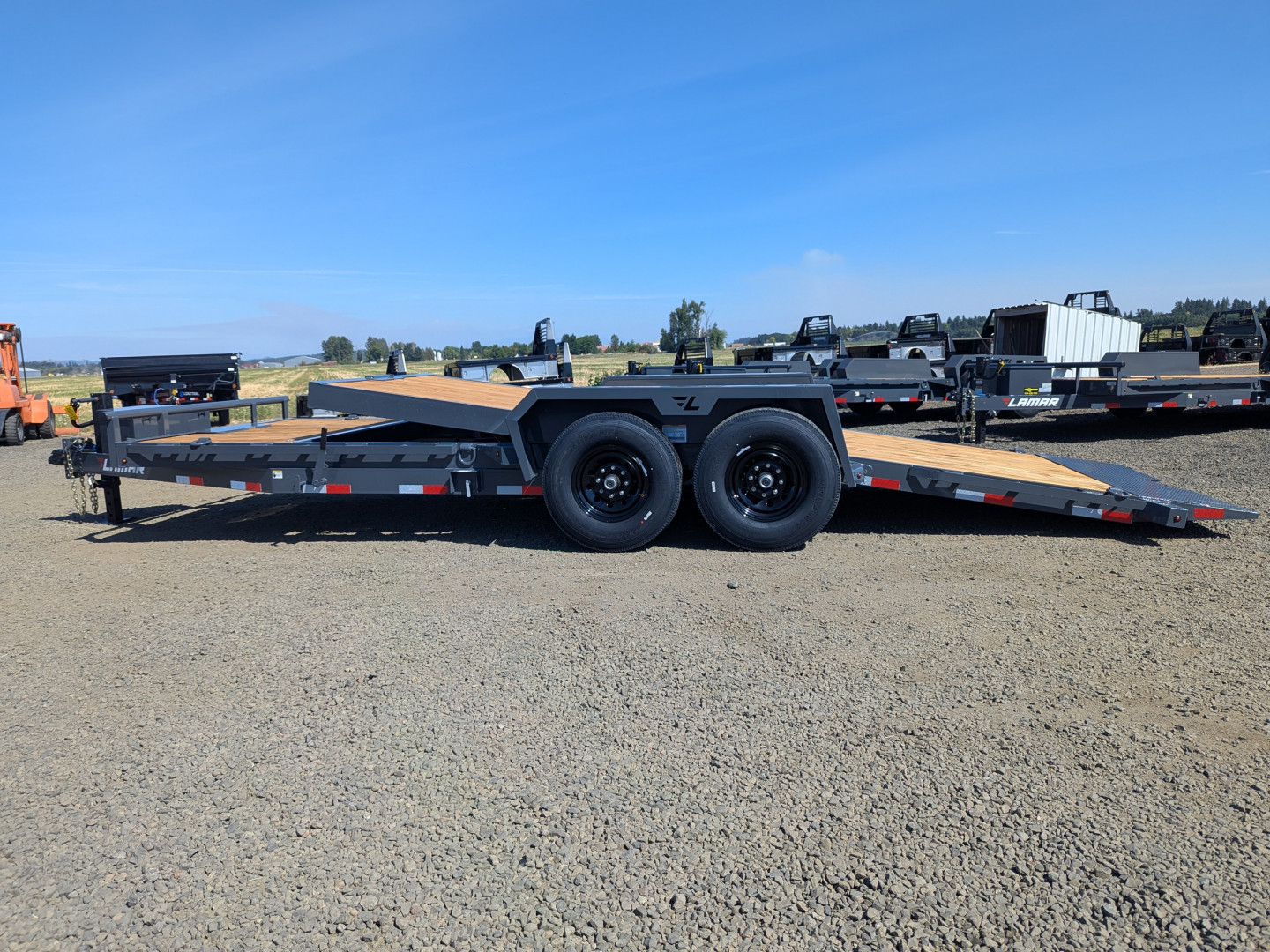 New 2026 Lamar Trailers TD 7X20/14K SPLIT Tilt Trailer