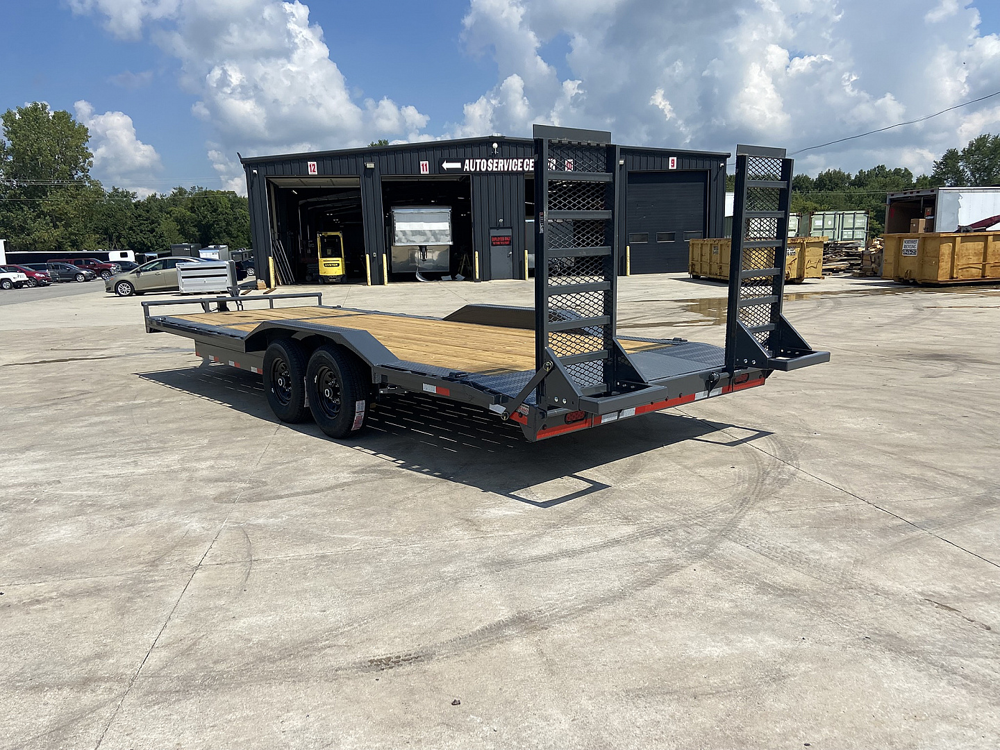 New Lamar 24' Equipment Trailer
