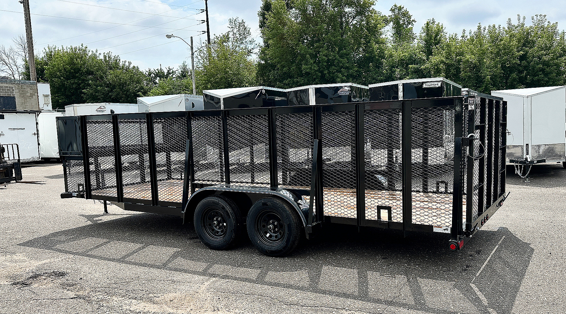 New Top Quality Top Hat 20x83 Landscape Trailer