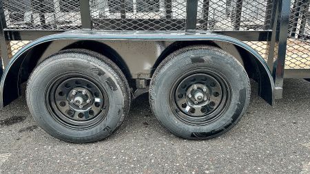 New Top Quality Top Hat 20x83 Landscape Trailer
