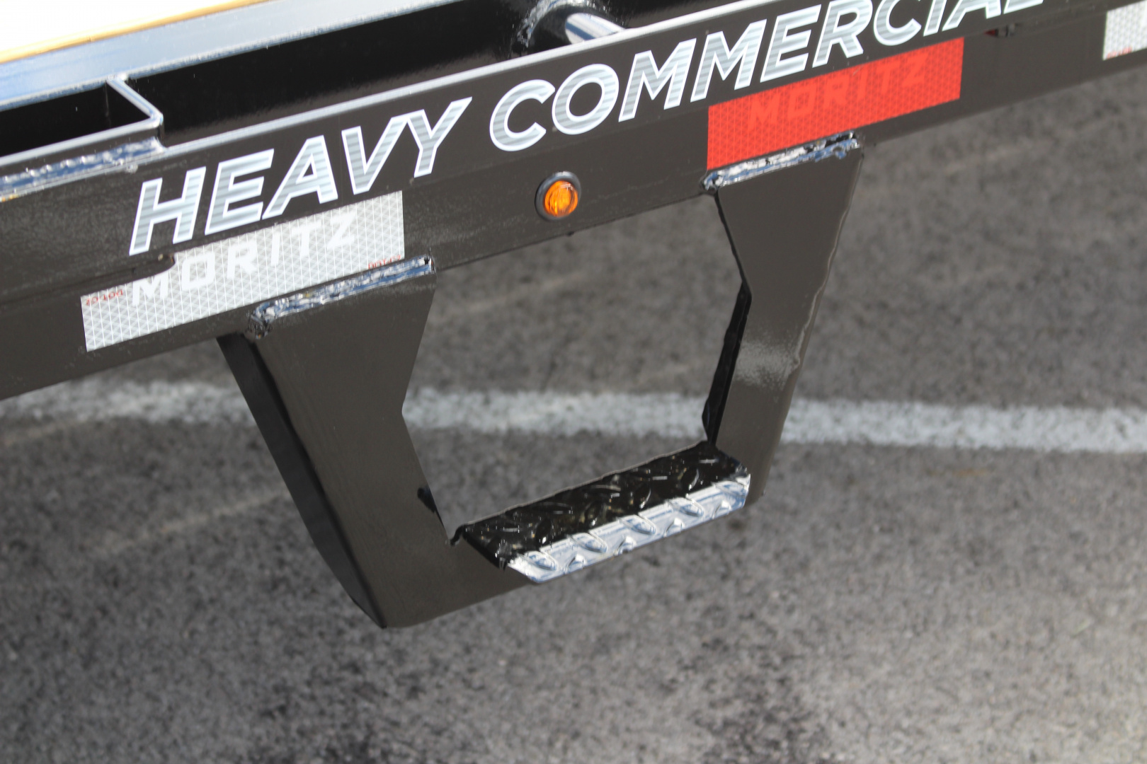 New 2025 Moritz FDGH Hydraulic Tail 34' GOOSENECK Deckover Flatbed Trailer- 25900# GVW