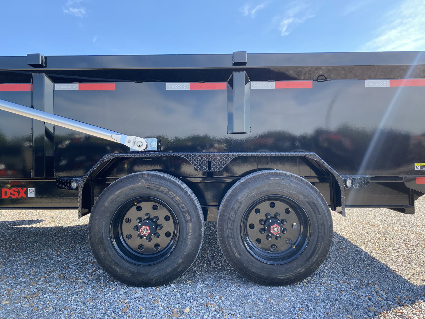 New 2026 MAXXD Dump Trailer | 16' x 83" | 21K GVWR