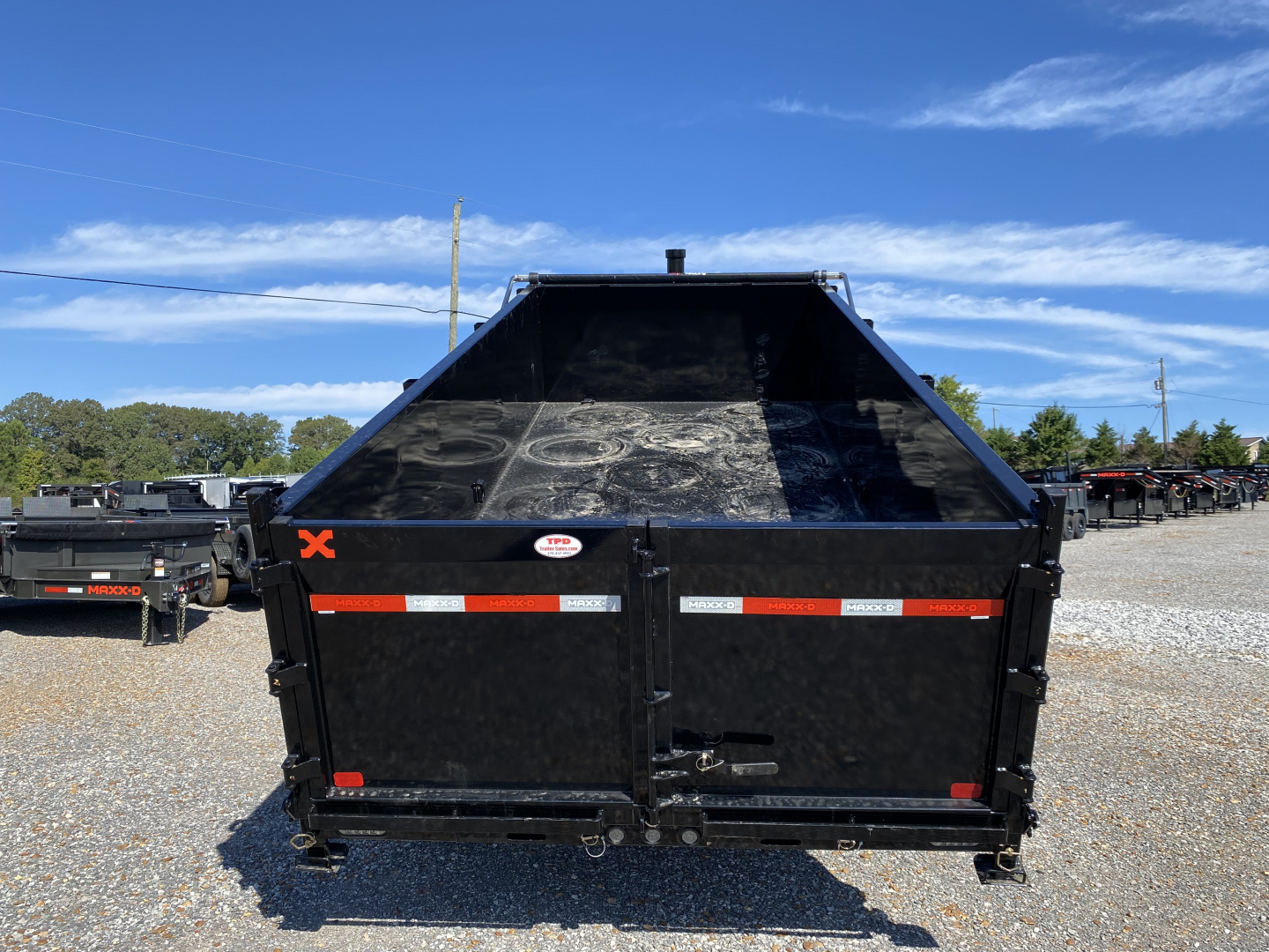 New 2026 MAXXD Dump Trailer | 16' x 83" | 21K GVWR