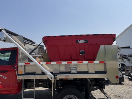 New 2026 BOSS (VBX8000+) 2 cu yd Poly Hopper Spreader w/ Auger