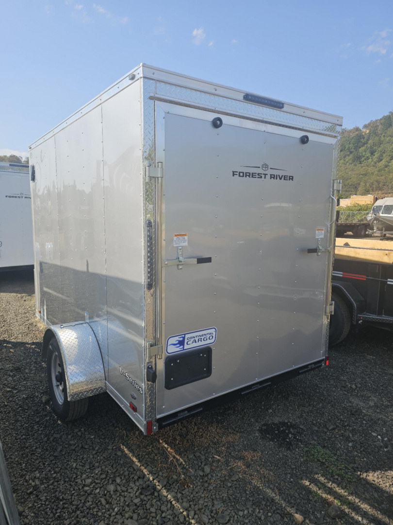 New ENCLOSED CARGO BOX 2026 CONTINENTAL VHW612SA TRAILER 6X12 DIAMOND ICE RAMP