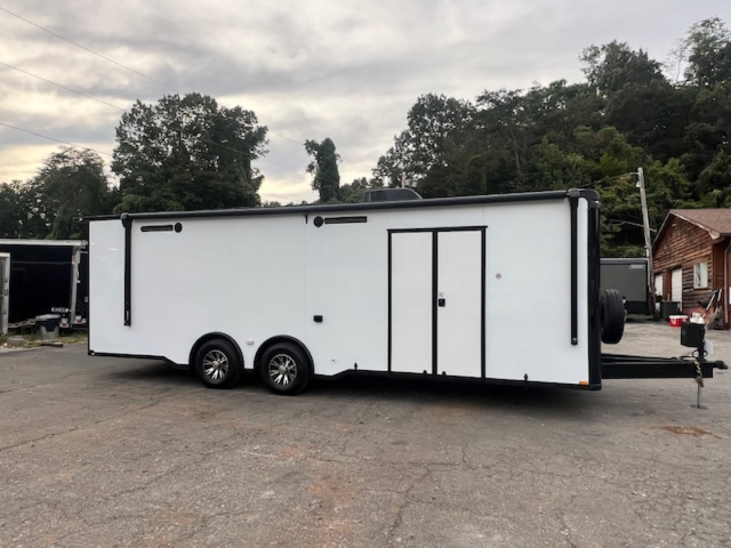 New Outlaw Race Trailer 8.5x26 14K White/Black-Out Race PKG #2