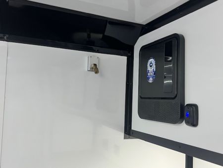 New Outlaw Race Trailer 8.5x26 14K White/Black-Out Race PKG #2