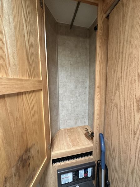 Used 2007 Bison Trailers 3H 10' LQ Horse Trailer