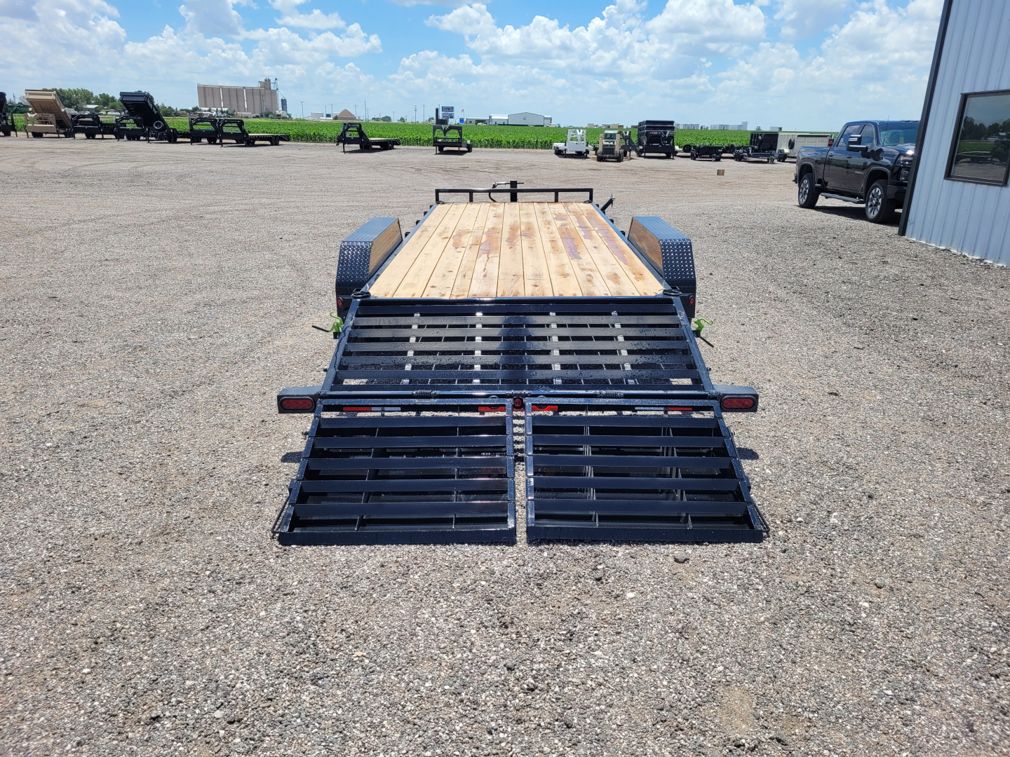 New 2026 Load Trail 83"x22' Carhauler Trailer W/Max Ramps
