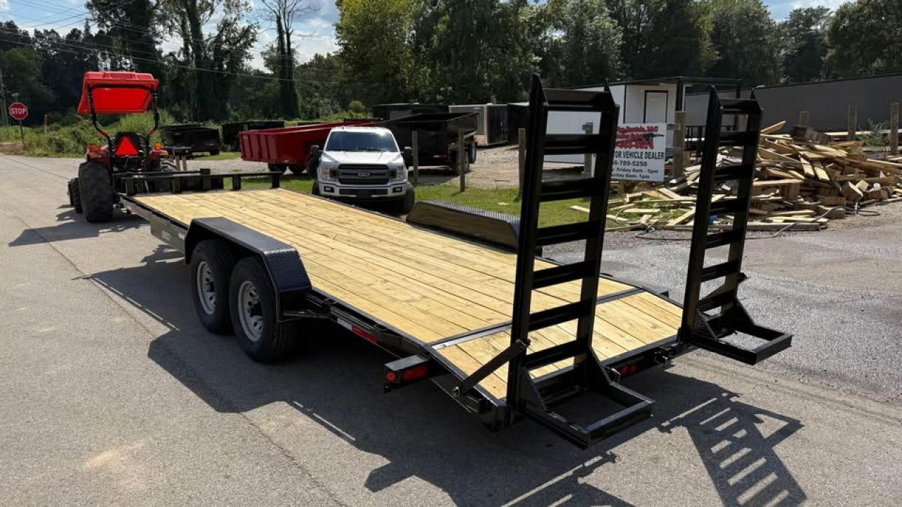 New 2025 Oak Ridge 82x22 14k Equipment Trailer