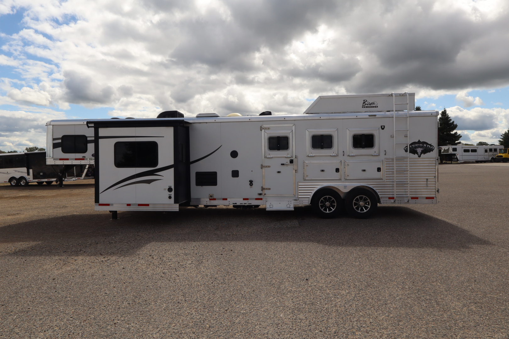 Used 2017 Bison Trailers 3 Horse LQ W/Slide-out Horse Trailer