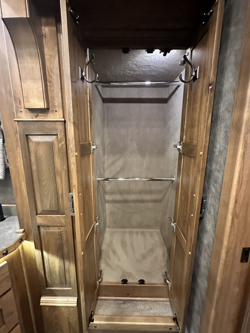 New 2026 4-Star Trailers 3H 18' Trail Boss LQ Horse Trailer