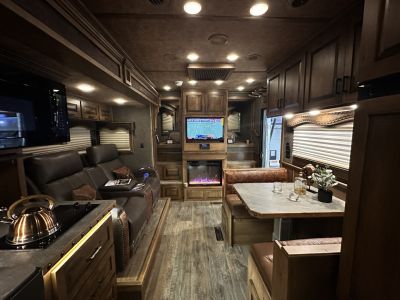 New 2026 4-Star Trailers 3H 18' Trail Boss LQ Horse Trailer